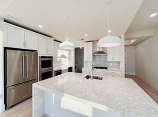 16460 Wildhorse Lake Blvd #402, Chesterfield, MO 63005