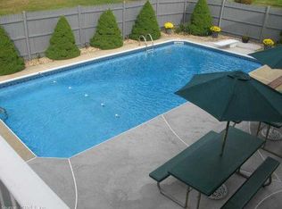 21 Haystack Rd, West Haven, CT 06516