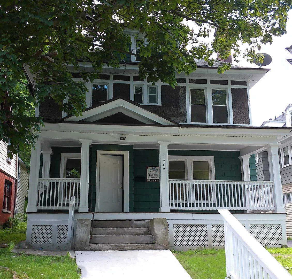 706 Euclid Ave - Available 6/1/27 - 5 Bedroom House — Photo 1