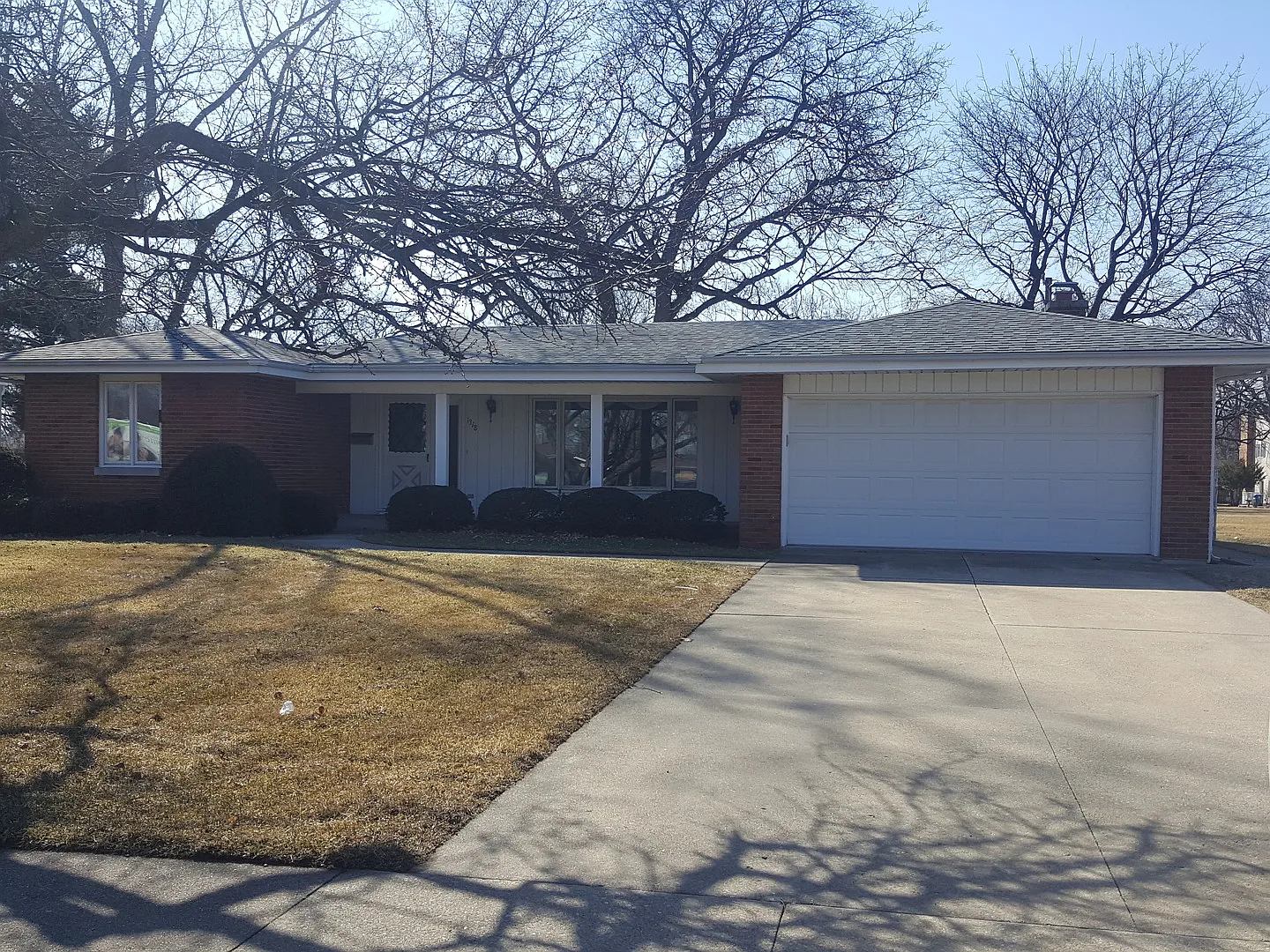 1318 W Illinois Ave photo 1