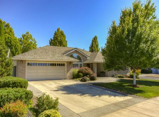2434 Arrowpoint Ct, Medford, OR