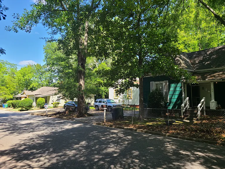 126 Indale Ave — Photo 3