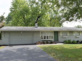 9946 Zig Zag Rd, Montgomery, OH 45242