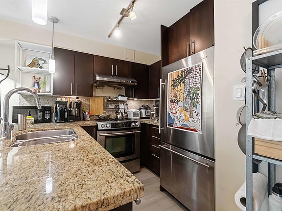 5th image of 3611 W 18th Ave #202