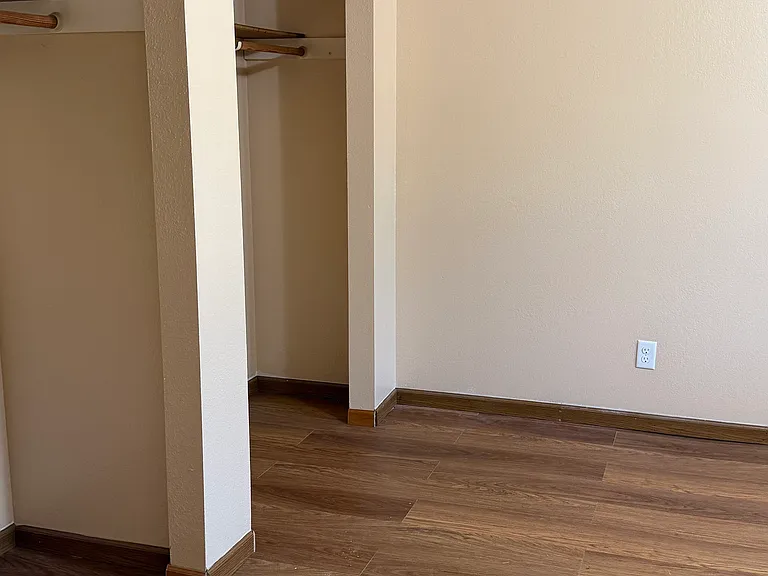467 Stratford Way #3 — Photo 13