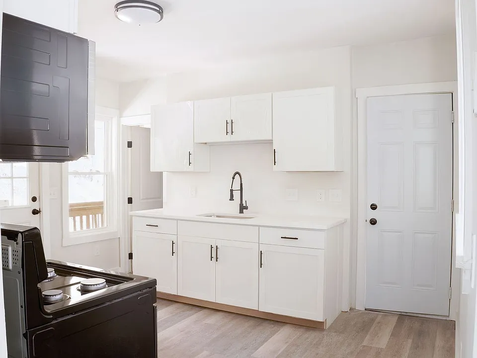 Fully Renovated Apartment Building Modern Upgrades Throughout