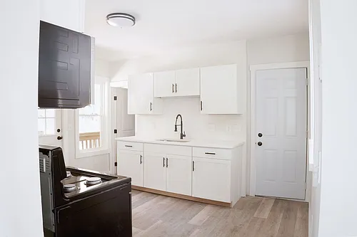 Fully Renovated Apartment Building Modern Upgrades Throughout Photo 1