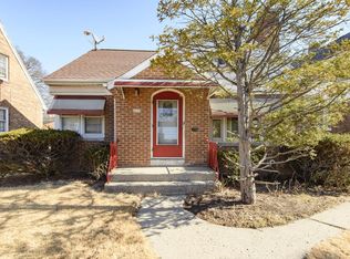 4098 N Elmhurst Rd, Milwaukee, WI 53216