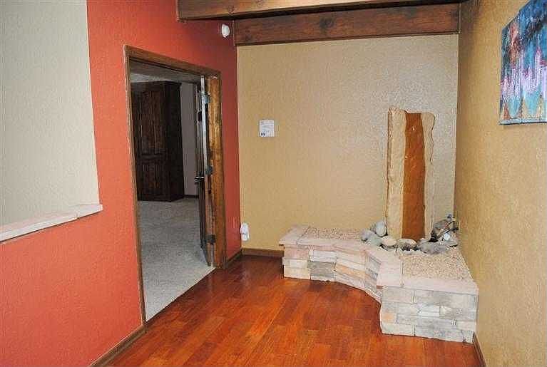 1st image of 9505 Pebble Beach Dr NE
