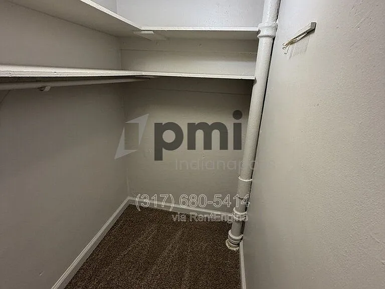 1311 E 11th St #4 — Photo 20