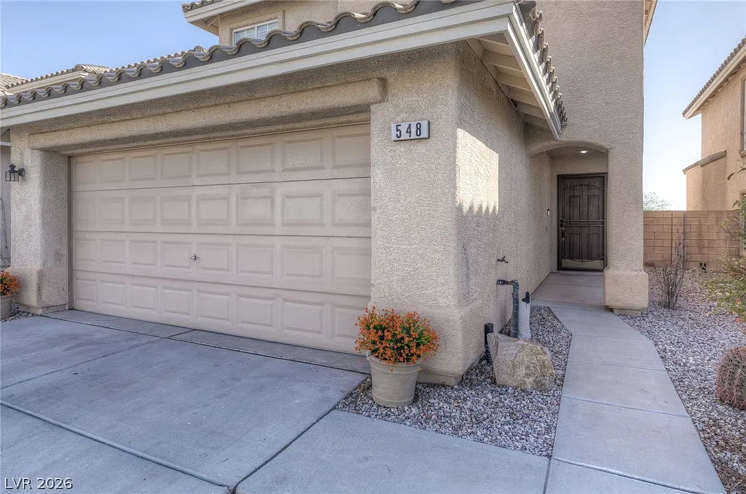 3 bed, 2.5 bath, 1683 sqft, $2,500 — Photo 4