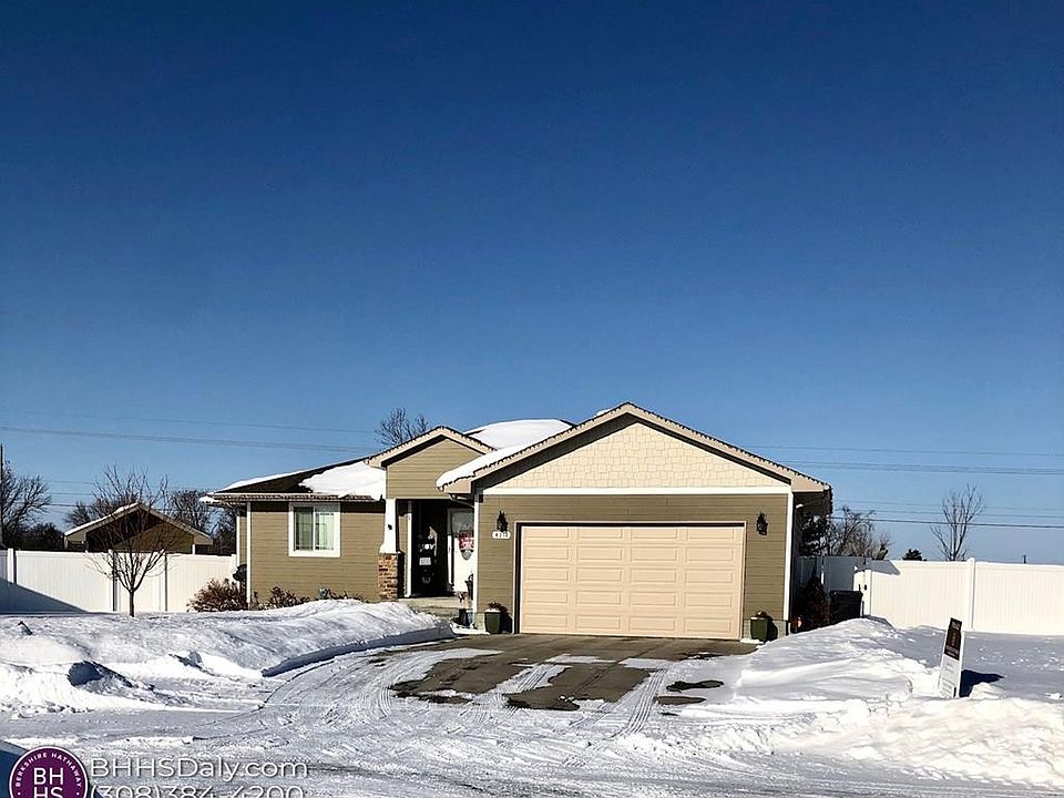 1st image of 4210 Daisy Cir