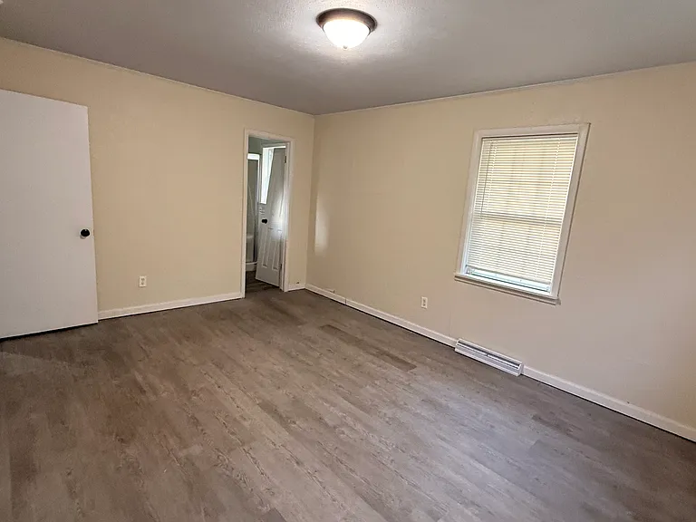 7300 Jenny Lind Rd — Photo 16