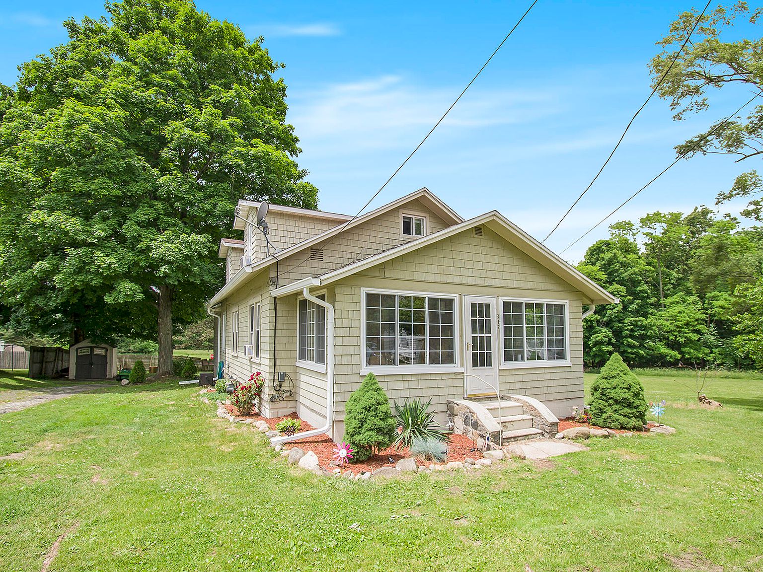 335 N Clark St, Centreville, MI 49032 Zillow