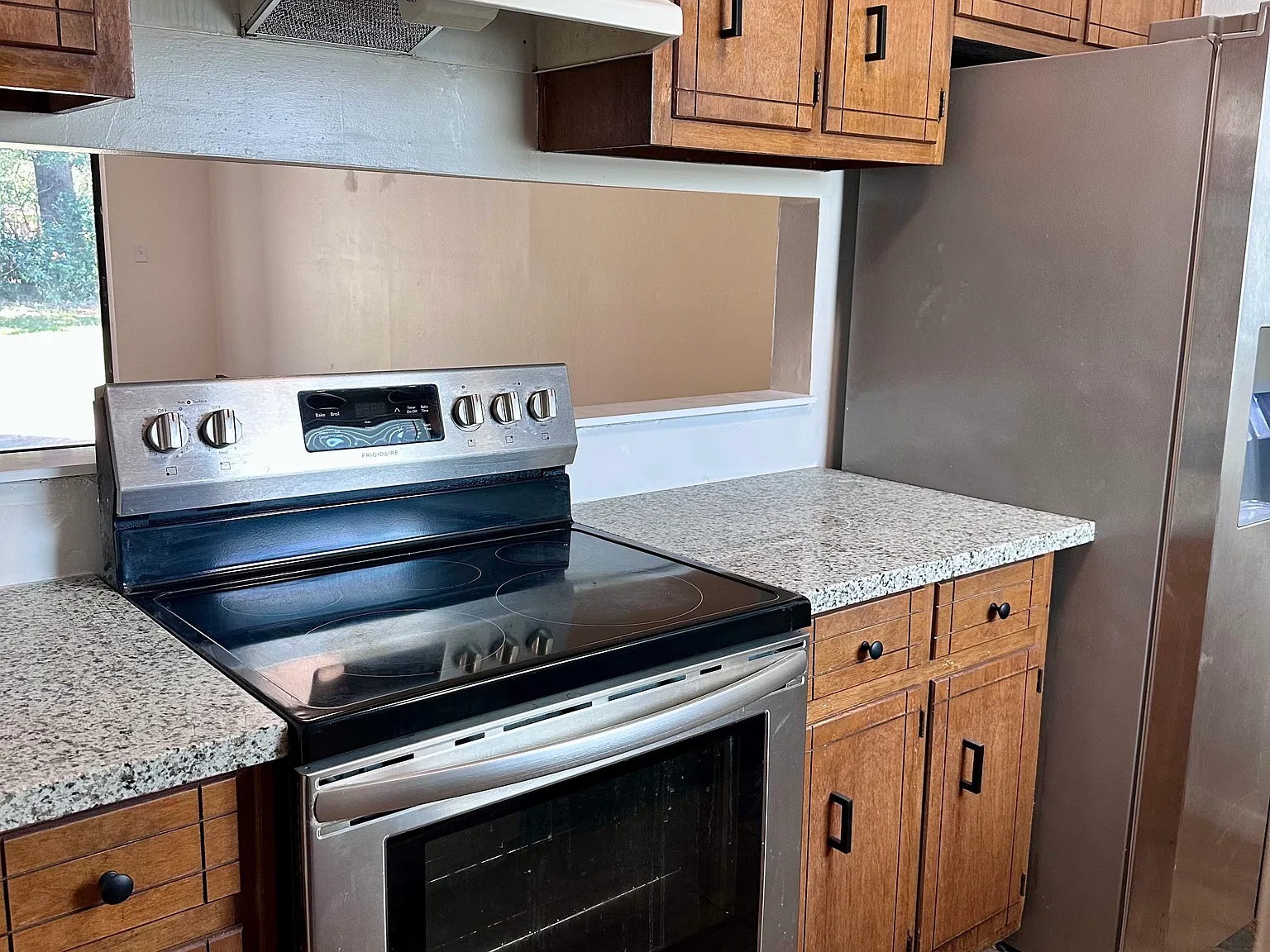 2 bed, 1.5 bath, 1100 sqft, $1,300 — Photo 3