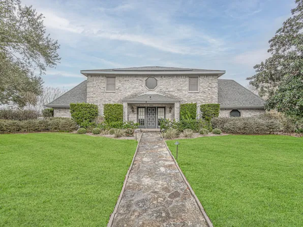 623 Fox Hollow Ln, Pasadena, TX 77504