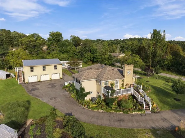 67 Magee Ave, Valencia, PA 16059