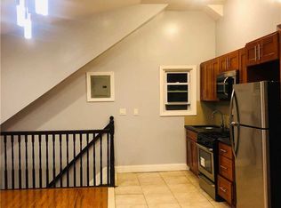 141-15 256th St #2, Rosedale, NY 11422