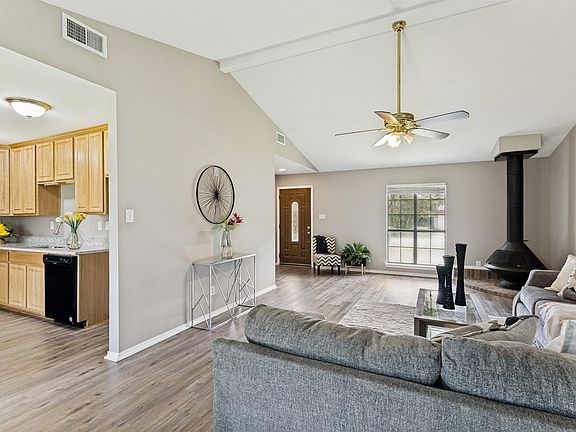 4th image of 3206 Wintersmith Dr