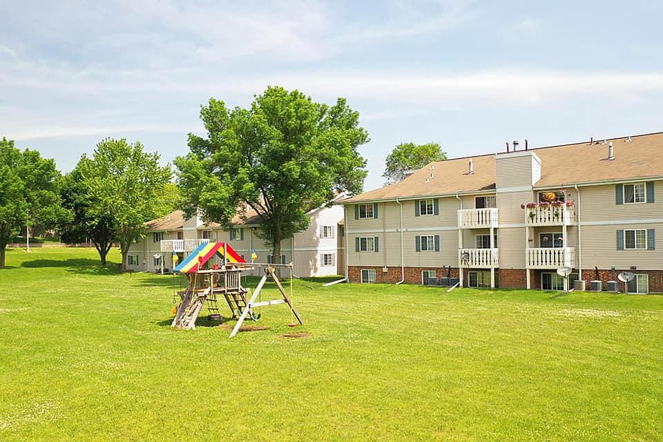 1st image of 3560 Breckenridge Ct APT 1