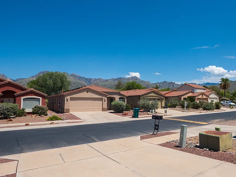4926 N Sabino Gulch Ct — Photo 27