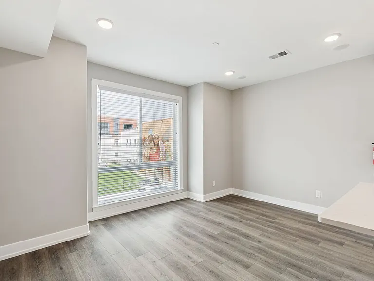 2531 N Front St #2 — Photo 10