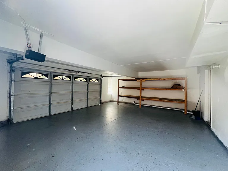 12950 Pan Am Blvd — Photo 11