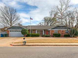 1408 Woodview Ln, Edmond, OK 73013