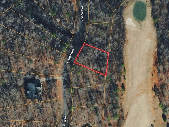 220 N Foxglove Rd, Westminster, SC 29693