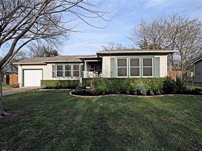 102 Breezeway St, Waxahachie, TX, 75165