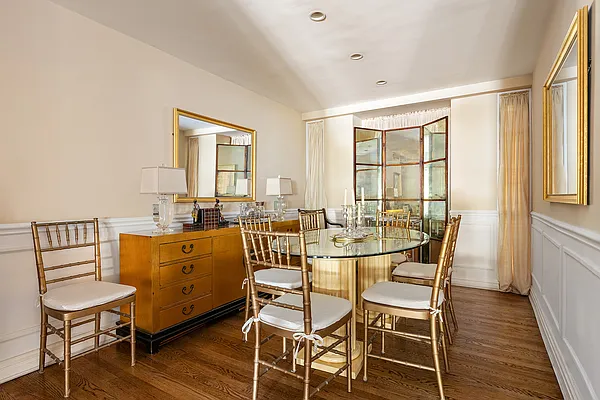 Dining area, photo 1