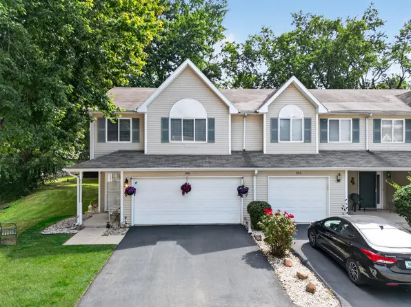 901 Beacon Dr, Hobart, IN 46342
