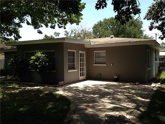 5th image of 2126 Poinciana Dr
