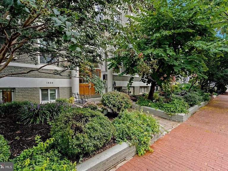 1833 S St NW #3 — Photo 18