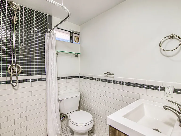 2909 Copper Ave — Photo 37