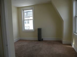 69 West St APT 8, Worcester, MA 01609
