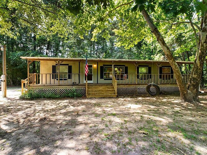 1st image of 13717 Pinewood Village Dr