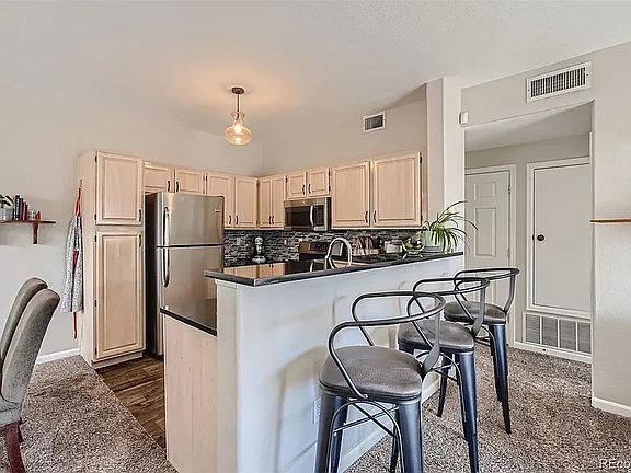 3rd image of 1050 Opal St Unit 104
