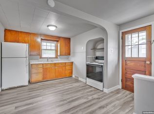524 Harrison St #1/2, Little Chute, WI 54140