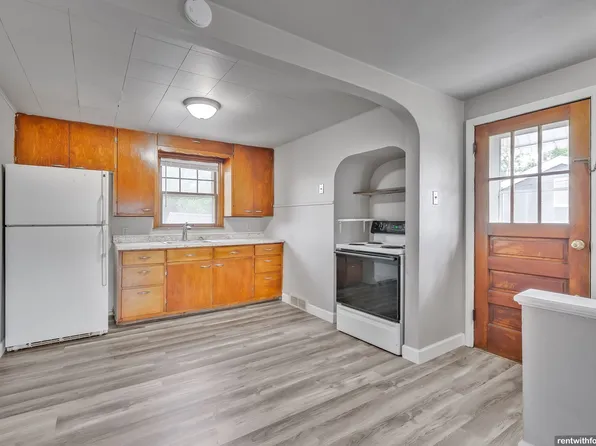 524 Harrison St., Little Chute, 524 Harrison St #1/2, Little Chute, WI 54140