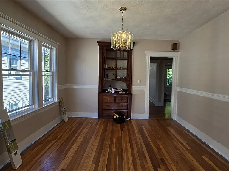 158 W Adams St #2 — Photo 4
