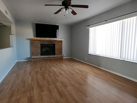 5th image of 1657 E Sandy Ln