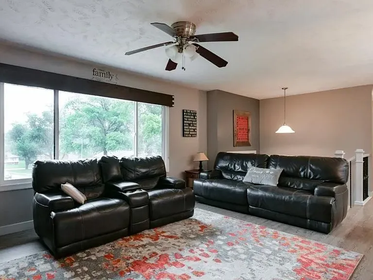 11329 Castelar Cir — Photo 4
