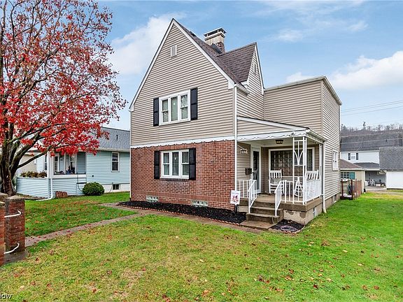 3rd image of 3832 Highland Ave