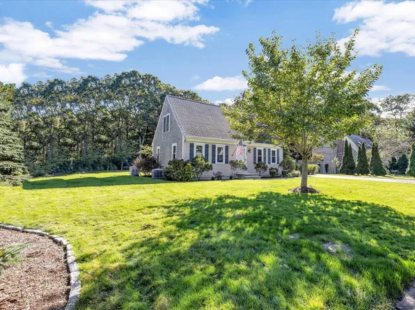 87 Seabrook Drive, Teaticket, MA 02536