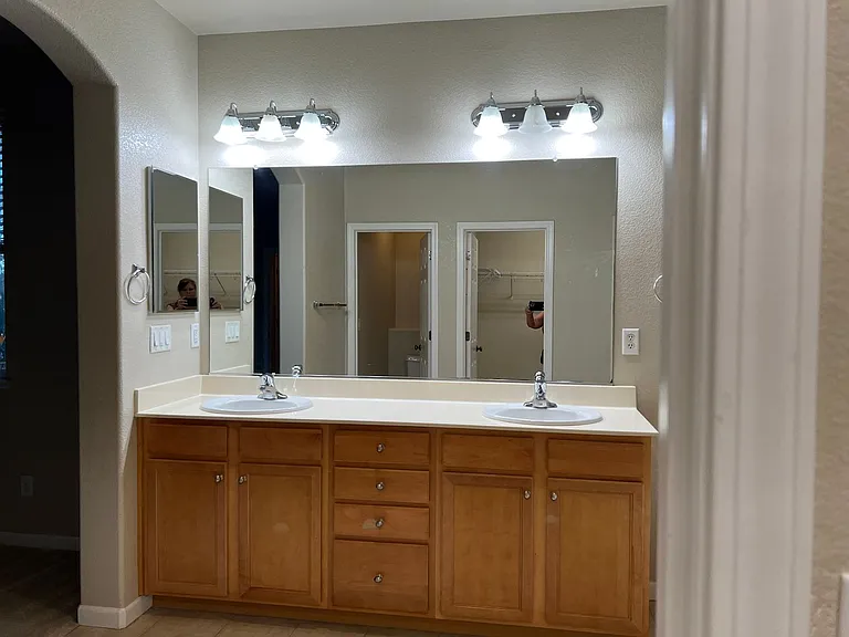 2338 Dunsley Cir — Photo 35
