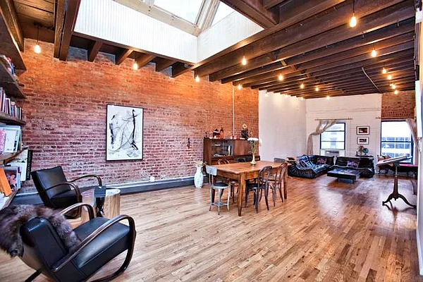 Rented by Ozymandius Realty | media 47