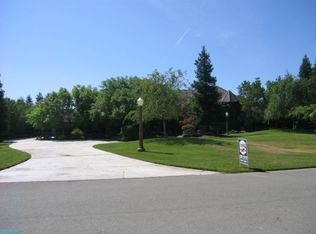 10849 E San Felipe Ave, Clovis, CA 93619