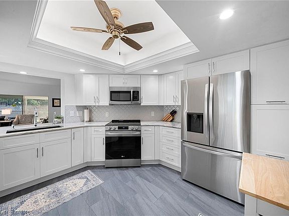 4th image of 4250 Lake Forest DR #311