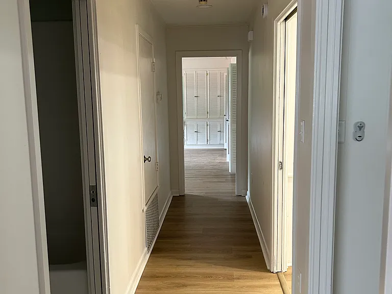 223 Stephanie Ave — Photo 16